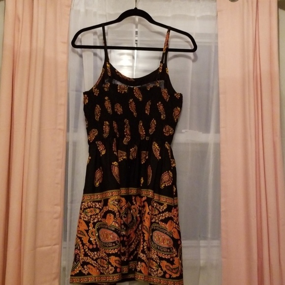 American Rag Black/Orange Paisley dress *POCKETS!* - Picture 6 of 11